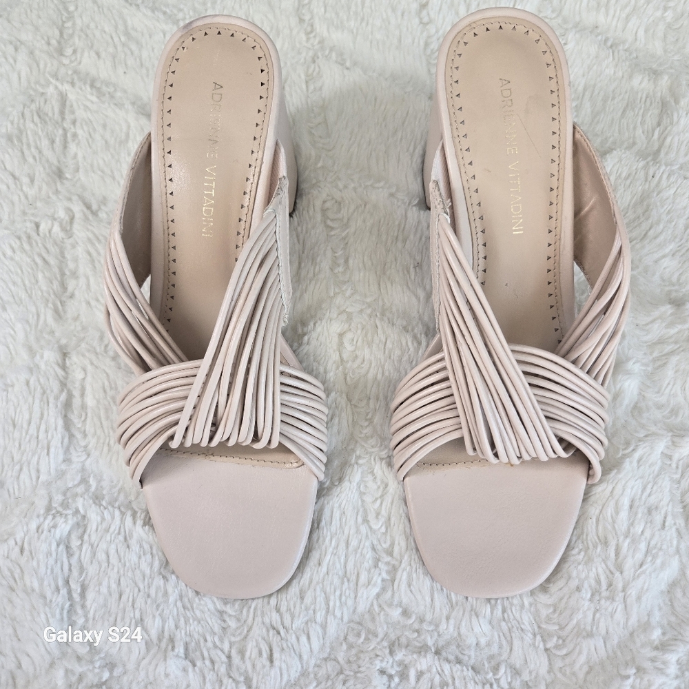 Adrienne Vittadini Annalee Block Heel Mule Sandals Cream Size 7.5 - Picture 2 of 13